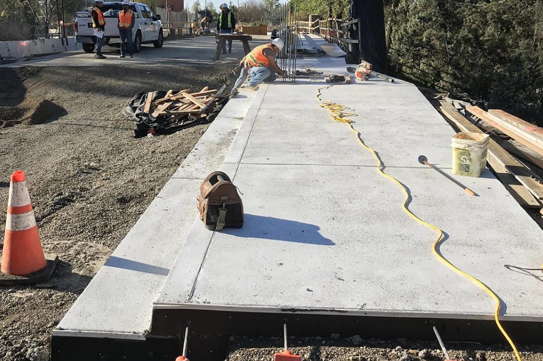 Construction on the La Rue Bridge
