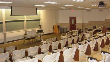 Olson Hall 006 before renovations