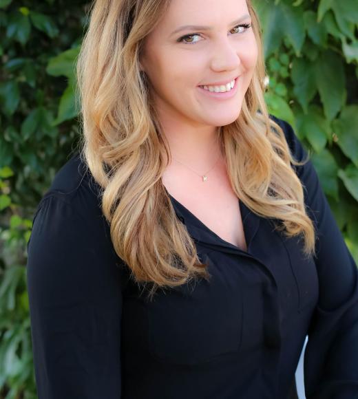 portrait of Alyssa Shope