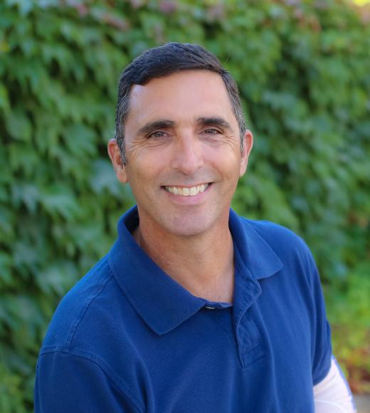 portrait of Russ Caton